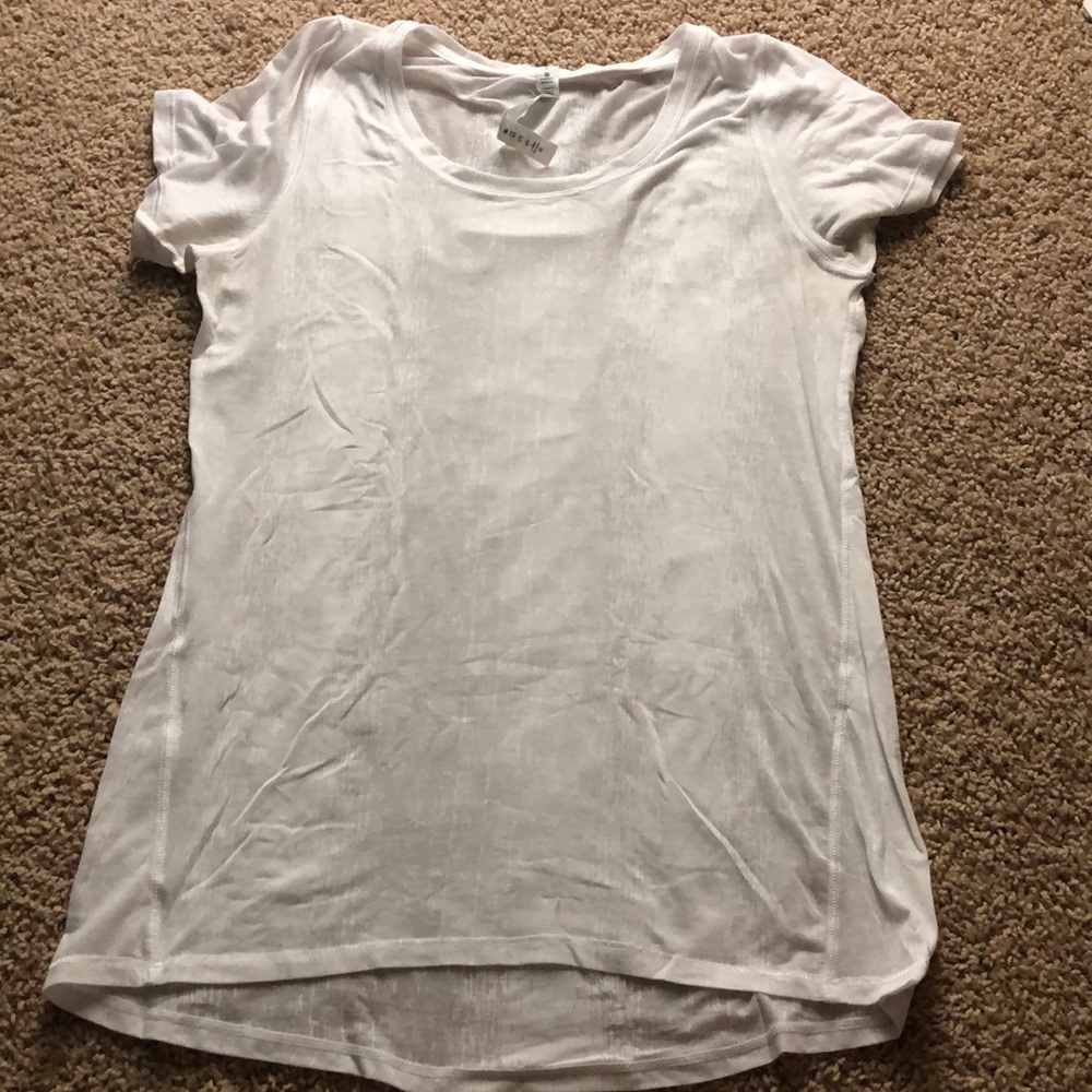 Lululemon tee